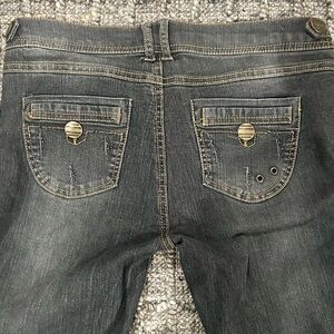 Threads Mid Rise Vintage Jeans Size 9